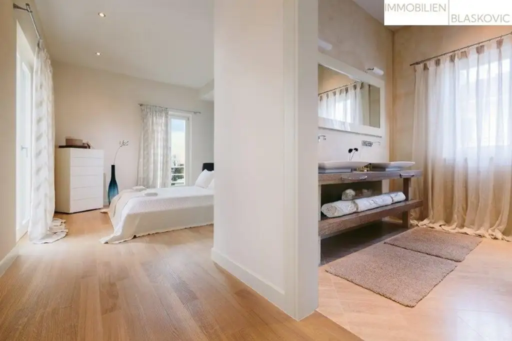 Exklusive Villa nur wenige Meter vom Meer