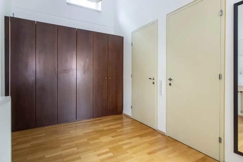 4 m Raumhöhe im Dachgeschoss - Mariahilfer Str. - Klimatisiert