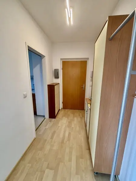 Helle 3-Zimmer-Wohnung mit Loggia in ruhiger Lage – Neusiedl am See