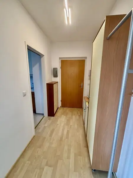 Helle 3-Zimmer-Wohnung mit Loggia in ruhiger Lage – Neusiedl am See