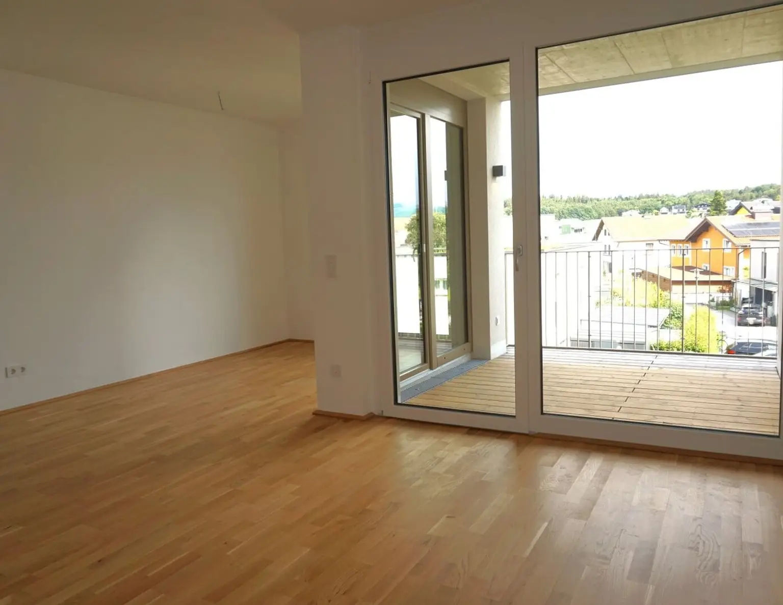 PROVISIONSFREI FÜR DEN KÄUFER!!! Helle 2 Zimmer Wohnung mit großem Balkon am schönen Wallersee - Neubauprojekt im Baurechtseigentum!