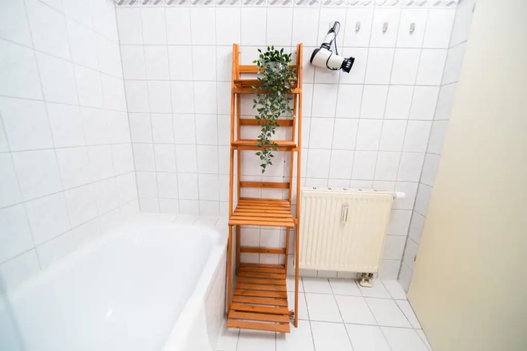 Charmante und helle Masionette-Wohnung ! Wunderschön möbliert !