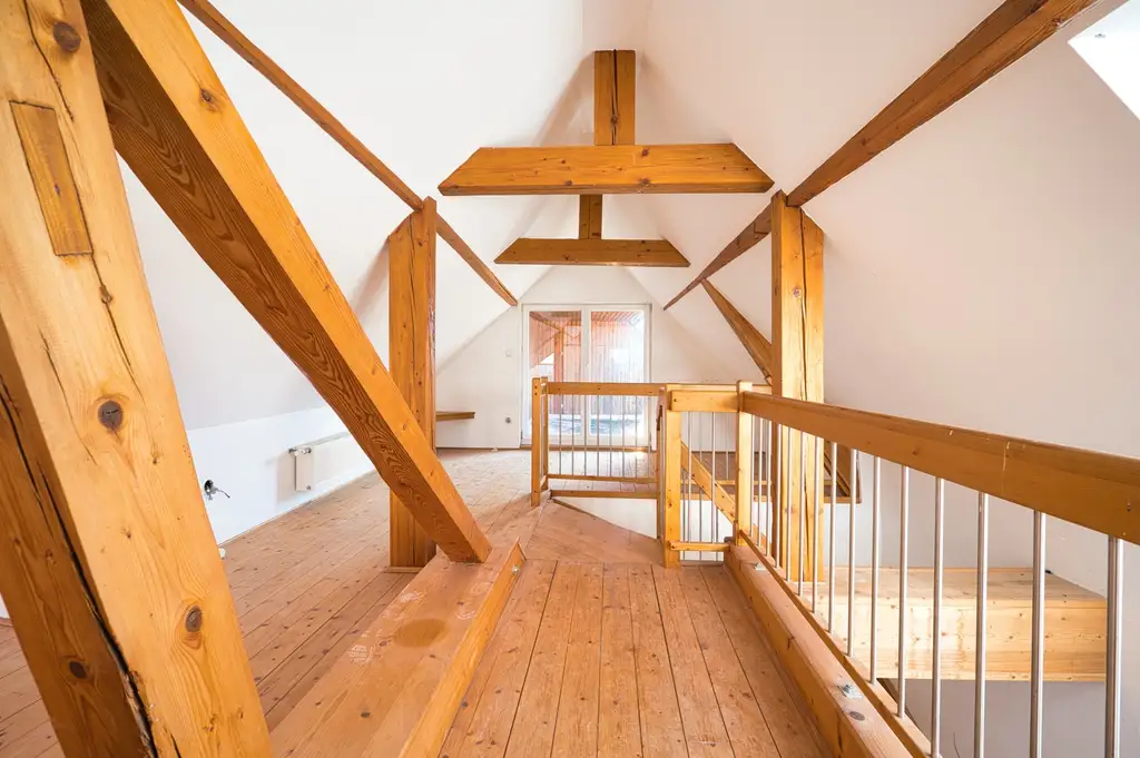 Reiterhof. Vierkanter. Wirtshaus. Zimmervermietung. Wohnungen. Natur.