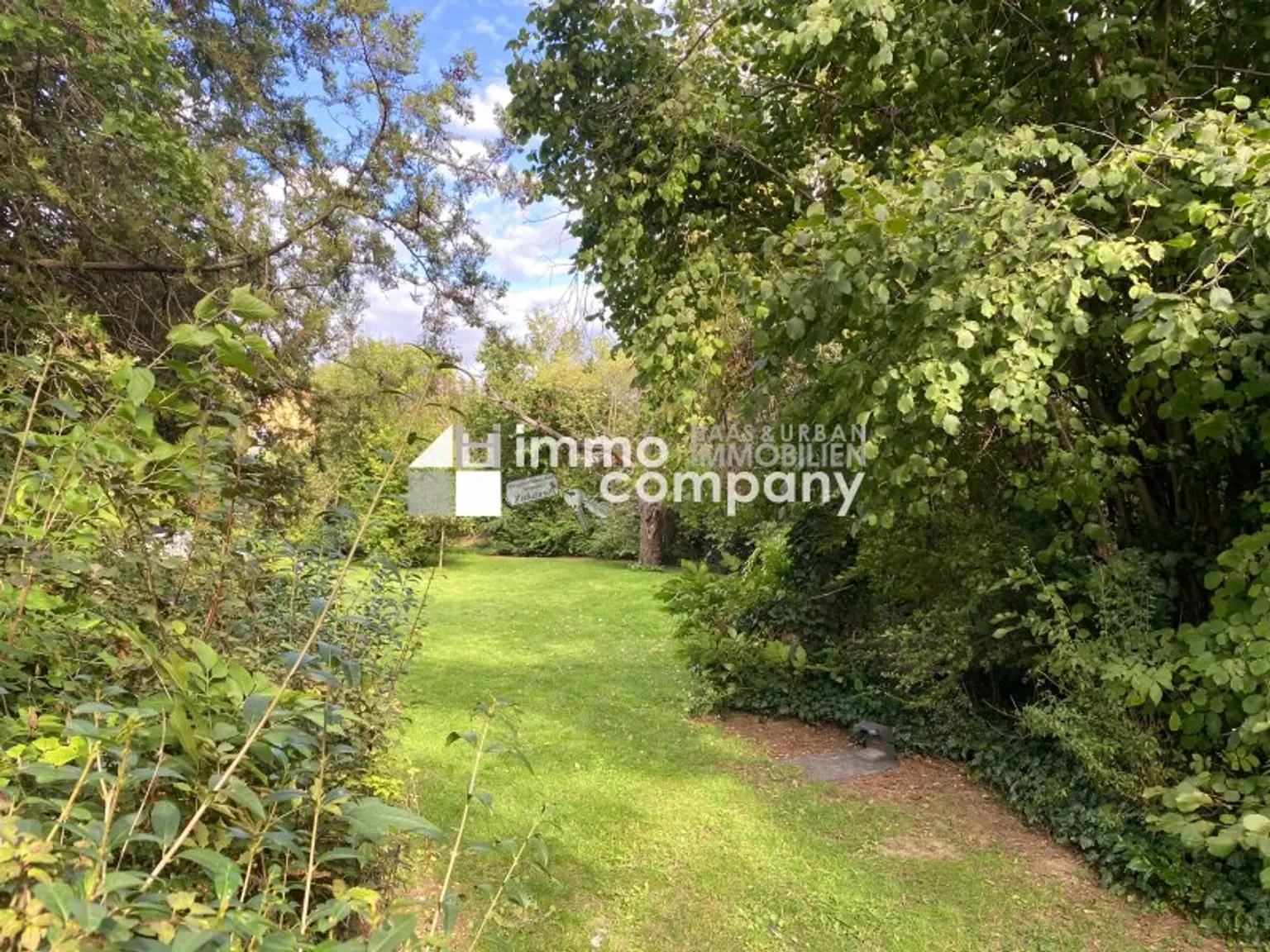 Secret Garden in bester Lage auf 2.000m²