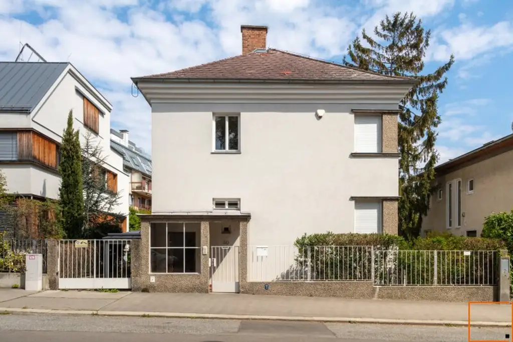 Bauhausvilla in zentraler Grinzinger Bestlage