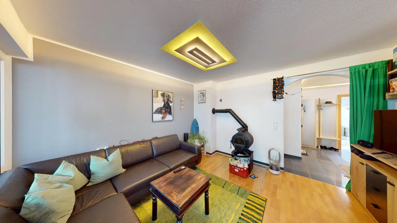 Platz für Leben und Leichtigkeit – Moderne 4-Zimmer Wohnung mit Südterrasse und Wintergarten!