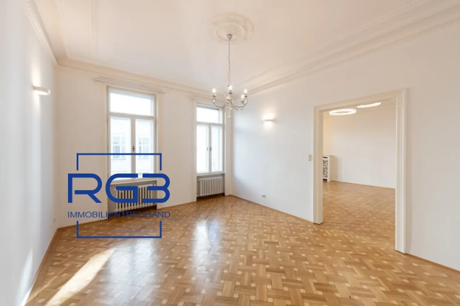 Repräsentatives Büro/Praxis in 1010 Wien mit 3 Zimmer & Balkon