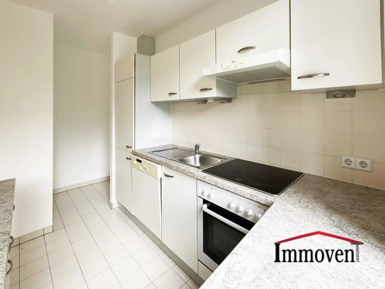 TEILWEISE HOFRUHELAGE - 2-Zimmerwohnung mit Balkon (Mietbeginn 01.02.2026)