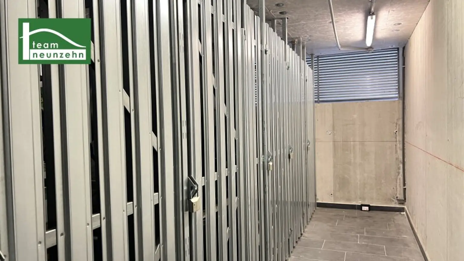 2 Zimmer-Wohnung in generalsaniertem Neubau mit ca. 6m2 Balkon.