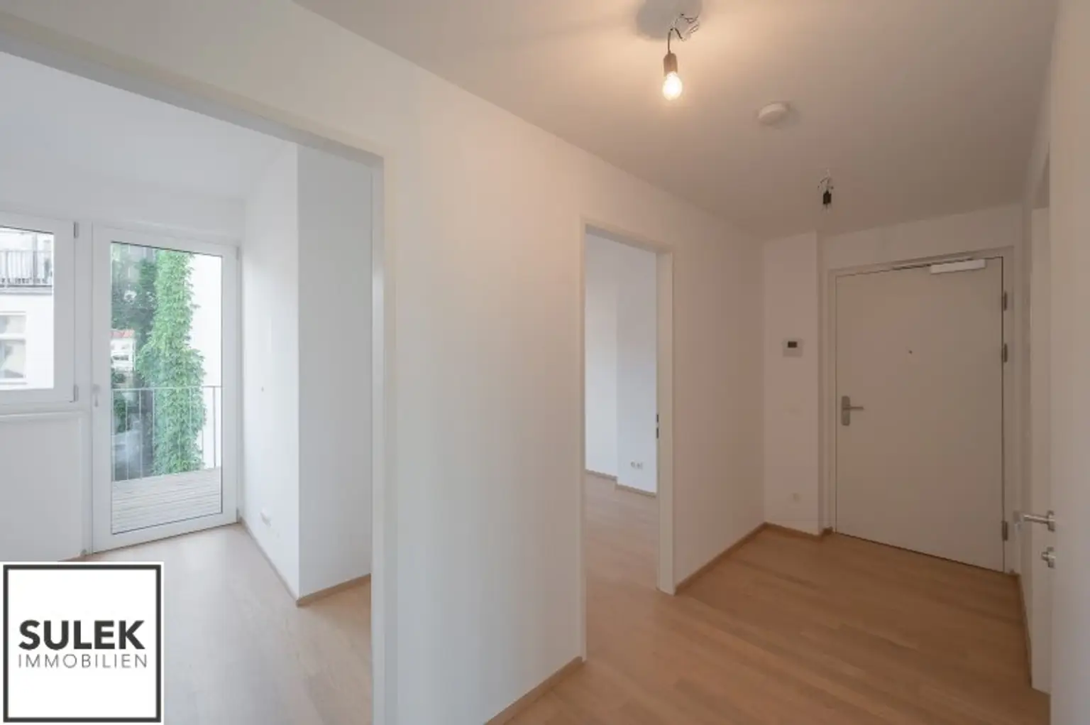 helle moderne 3 Zimmerwohnung mit traumhaften Blick über den Donaukanal