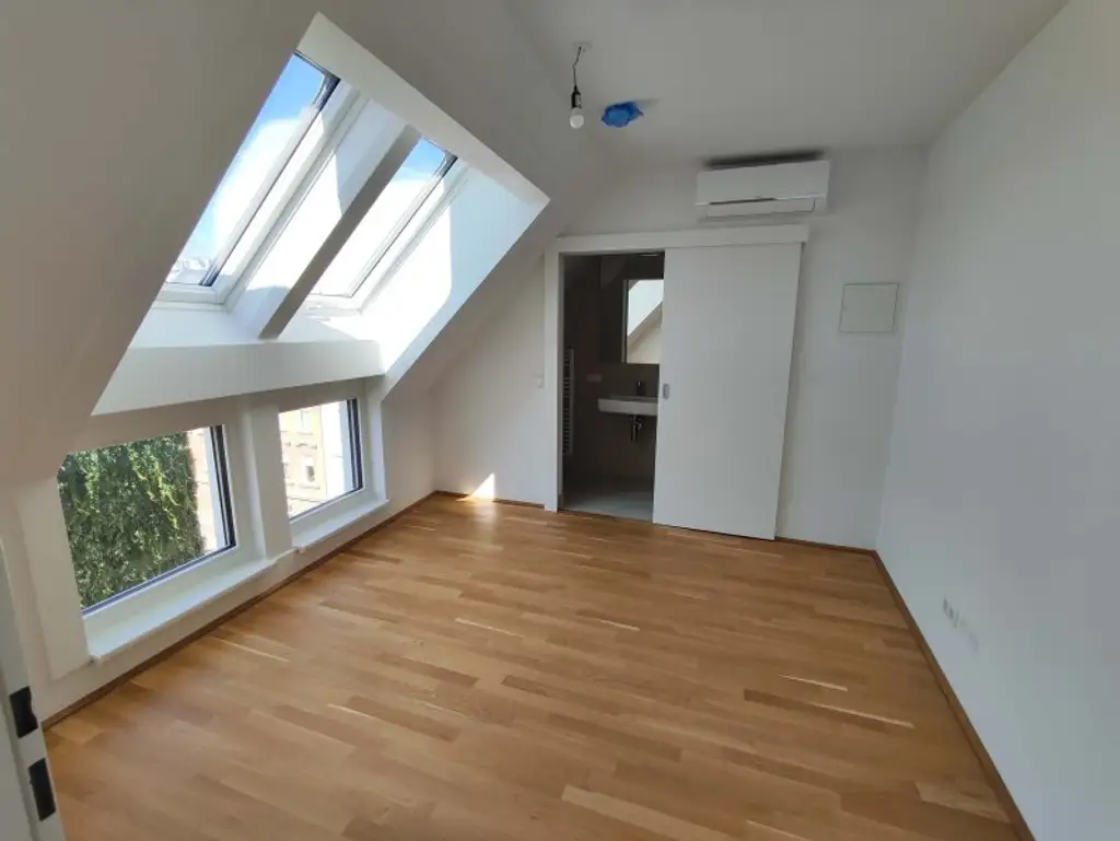 NEUBAU DACHGESCHOß-3-Zimmer-ERSTBEZUG mit Balkon in 1210 Wien! Top 2/50