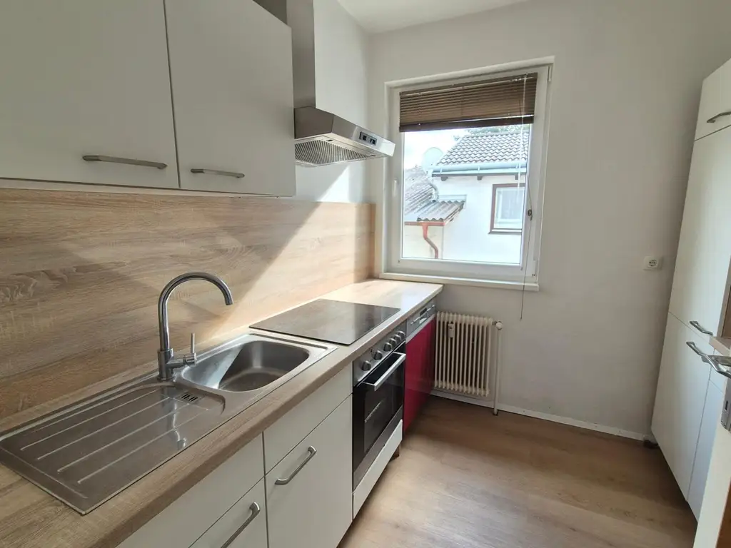 MIETWOHNUNG IM ZENTRUM MIT BALKON