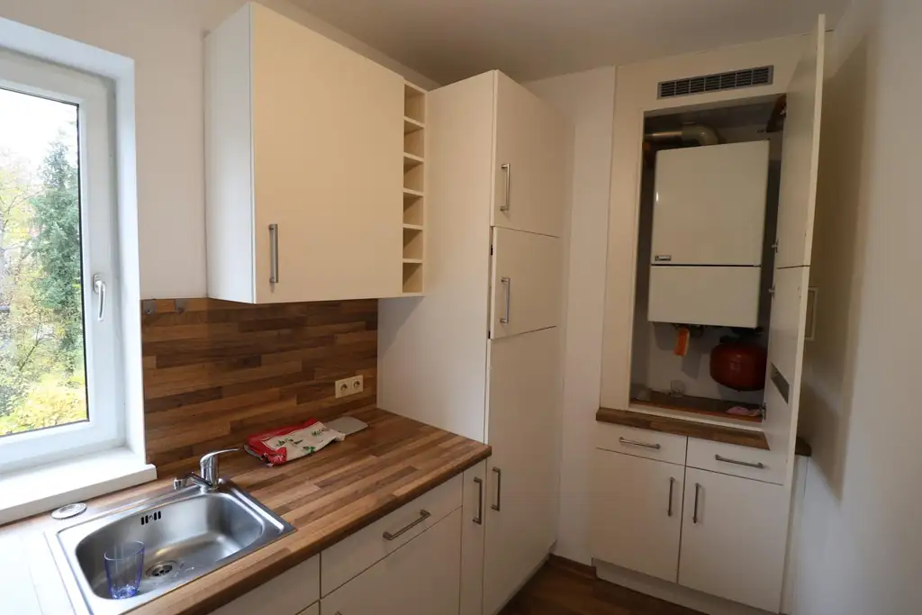 Sehr gepflegtes Büro (mit Option auf Erweiterung)