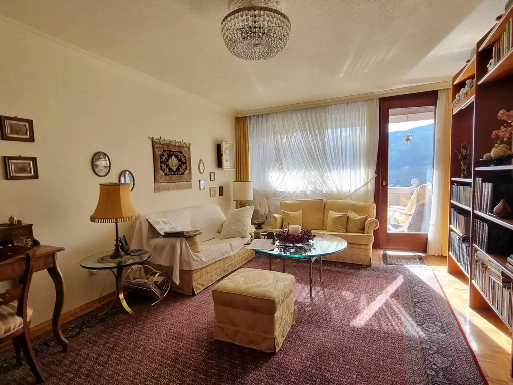 SEHR GEPFLEGTE 3-ZIMMERWOHNUNG MIT GRÜNBLICK