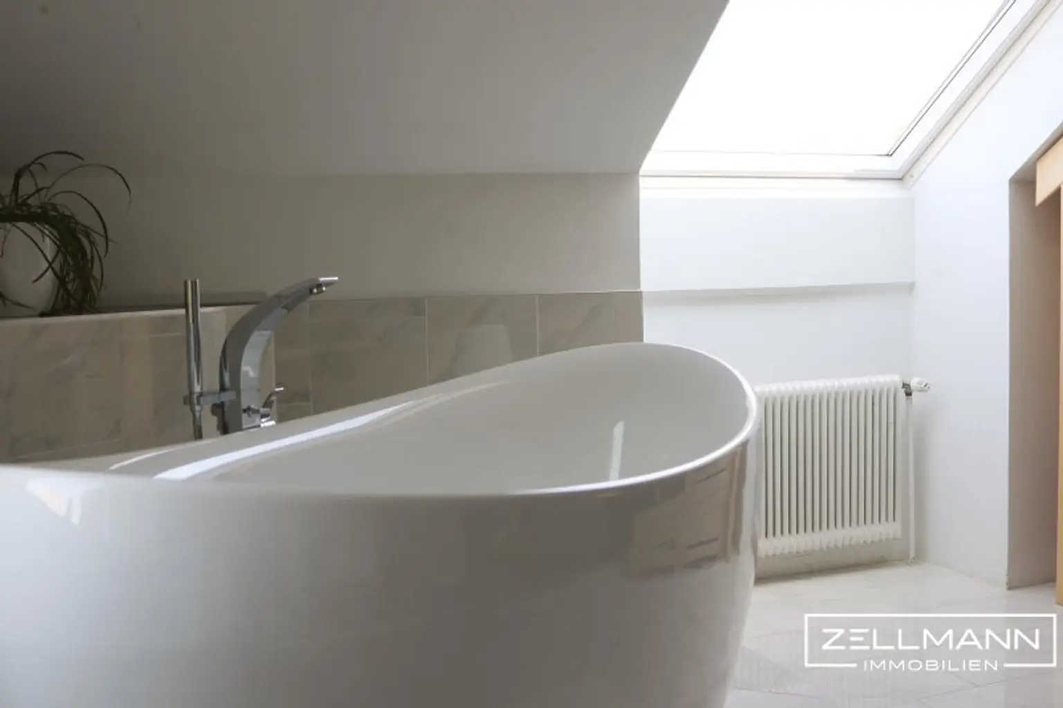 Energieeffiziente Villa mit Bungalow & Pool – herrliche Ruhelage im Villenviertel von Wien-Rodaun | ZELLMANN IMMOBILIEN