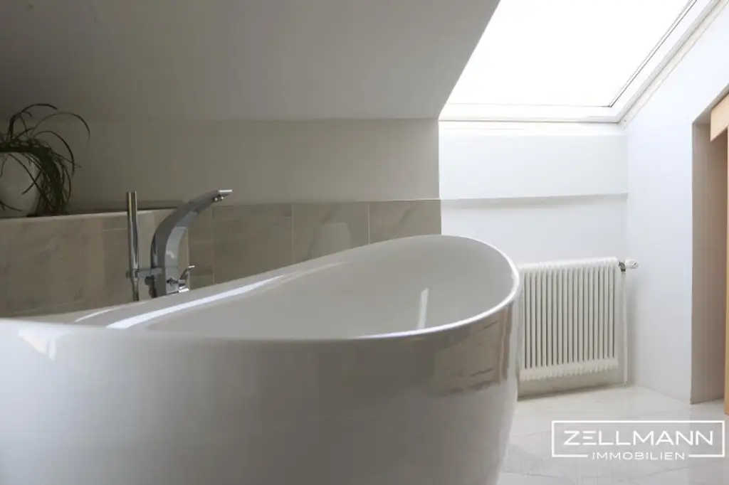 Energieeffiziente Villa mit Bungalow & Pool – herrliche Ruhelage im Villenviertel von Wien-Rodaun | ZELLMANN IMMOBILIEN