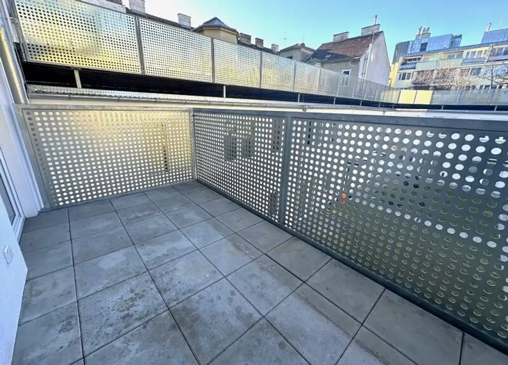 U3-NÄHE, LORYSTRASSE, sonnige 74 m2 Neubau mit 8 m2 Balkon, 2 Zimmer, Wohnküche, Wannenbad, Garage möglich, 3. Liftstock