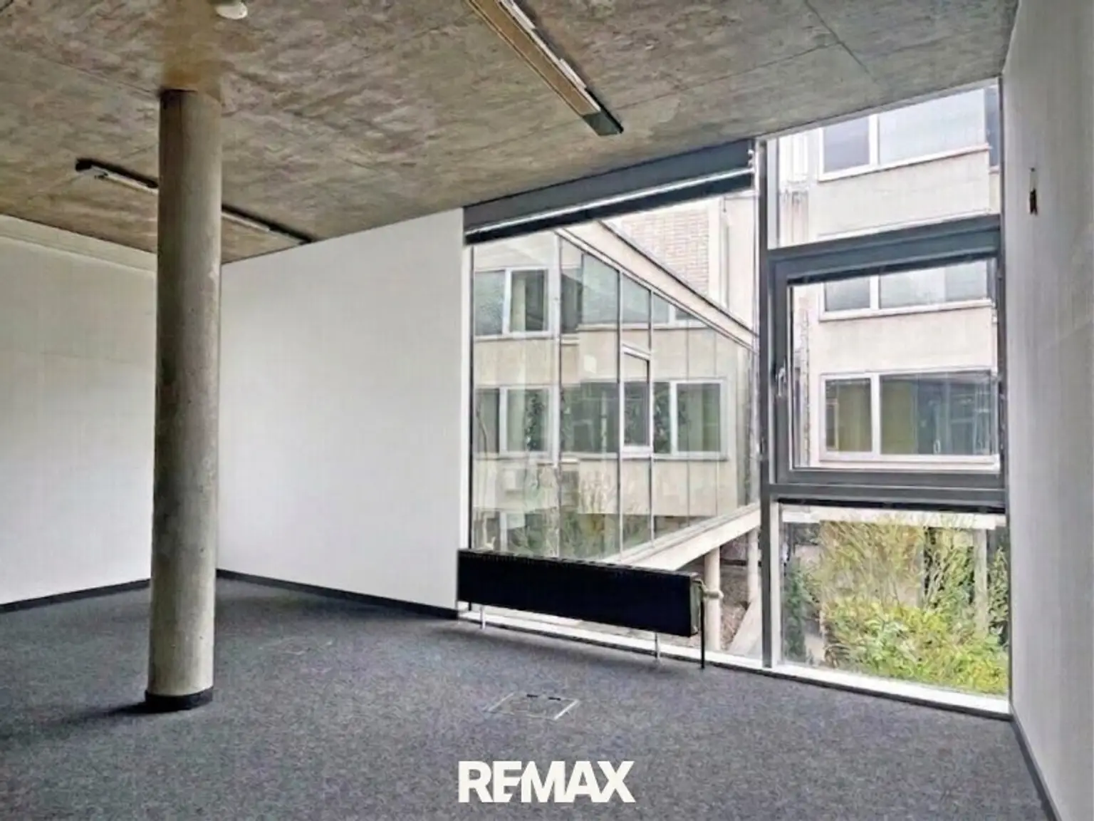 Modernes Praxishaus/ Bürohaus in Hietzing mit Garage & 4 Stellplätzen