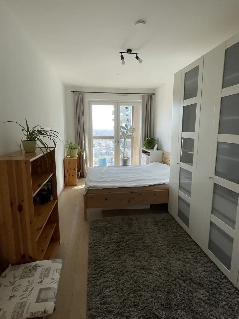 Helio Tower - 3 Zimmer - 31.Etage - Balkon mit sensationellem Blick über Wien!