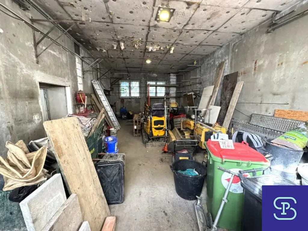 Betriebsobjekt 435m² mit Einfahrt Nähe Linzer Straße - 1140 Wien