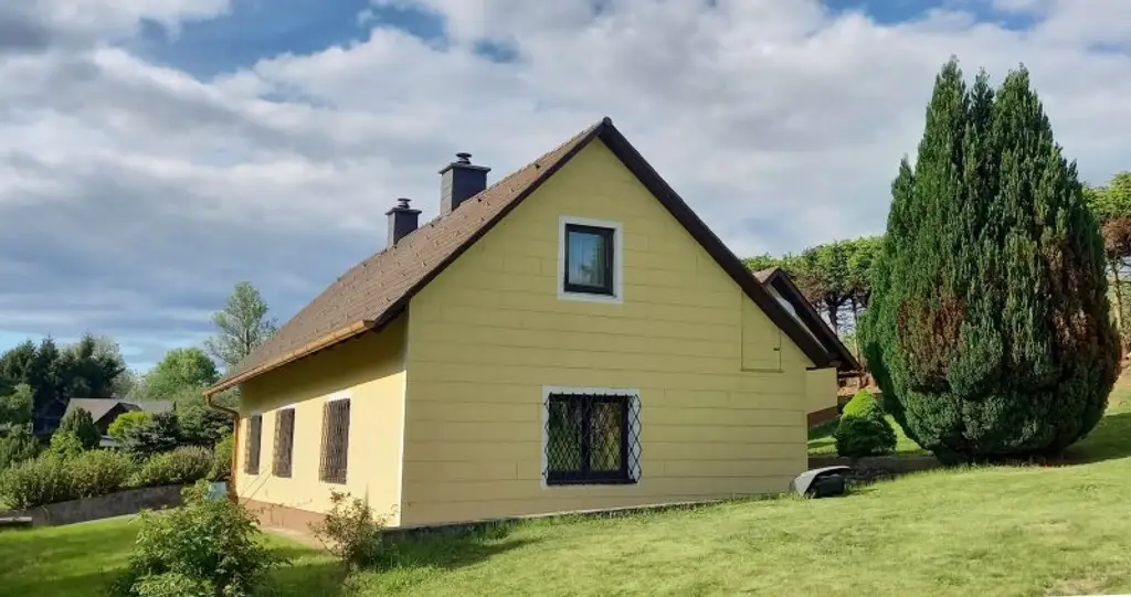 RUHE GESUCHT ?  EINFAMILIENHAUS für NATURLIEBHABER
