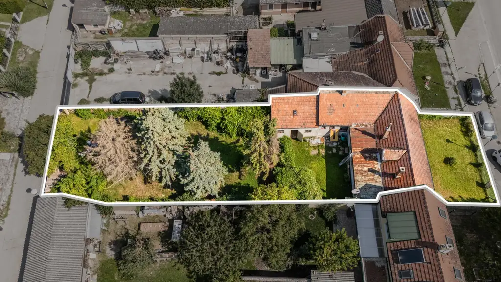 "Ihr Projekt mit Potenzial - Sanierungbedürftiges Haus in ruhiger Dorflage!"