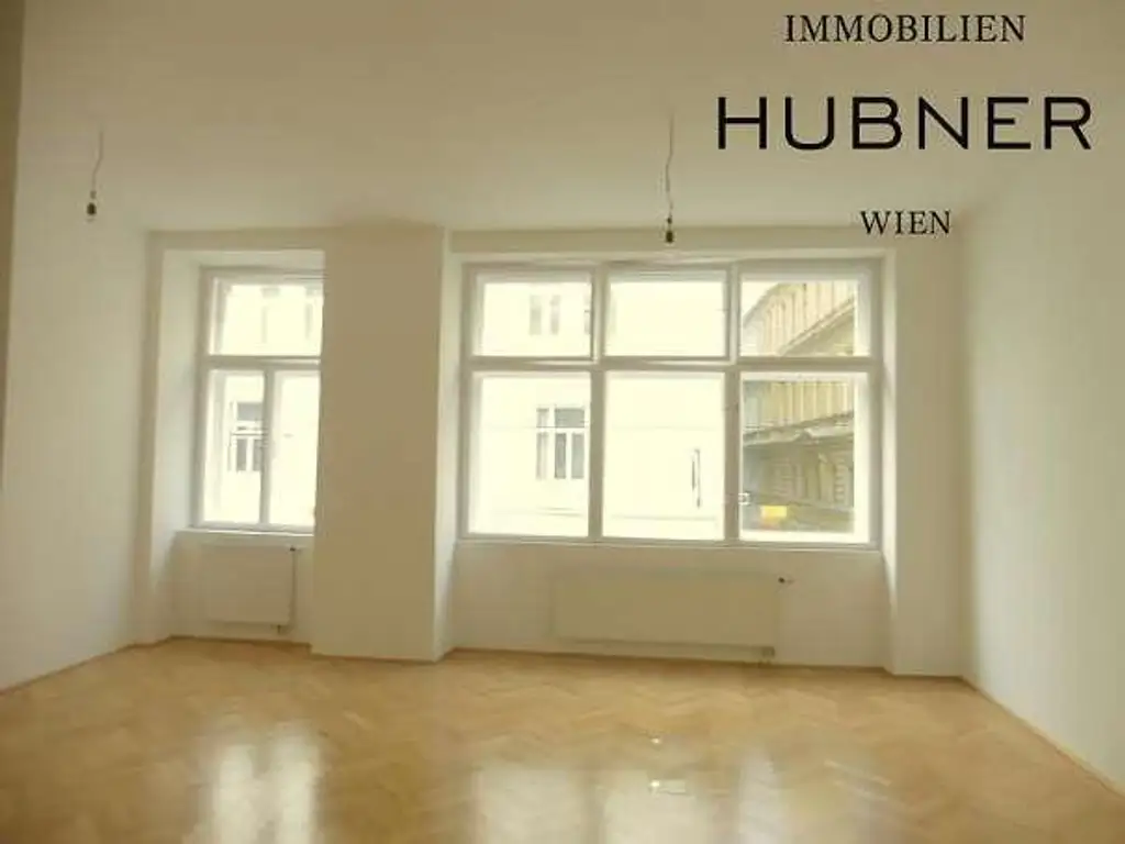 TUCHLAUBEN: Repräsentatives Altbaubüro in Top-Lage