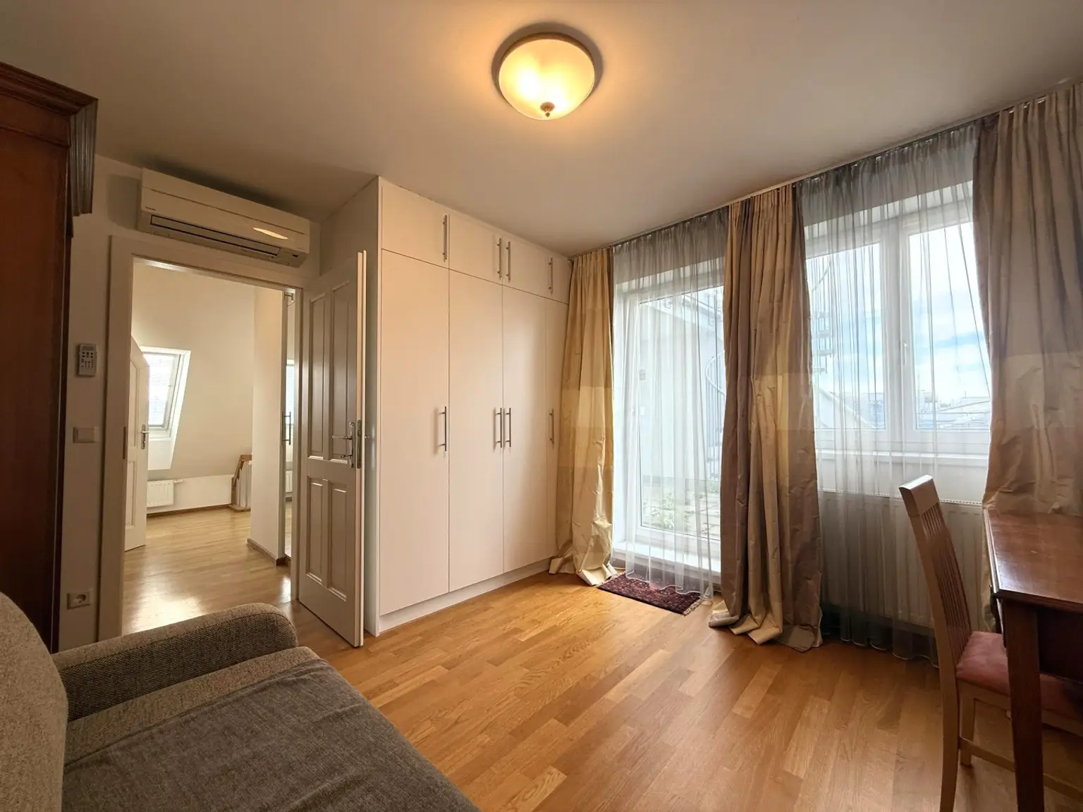 Terrassenmaisonette im Dritten, ein Juwel zum Einziehen // Terrace maisonette in the third (district), a gem to move into //