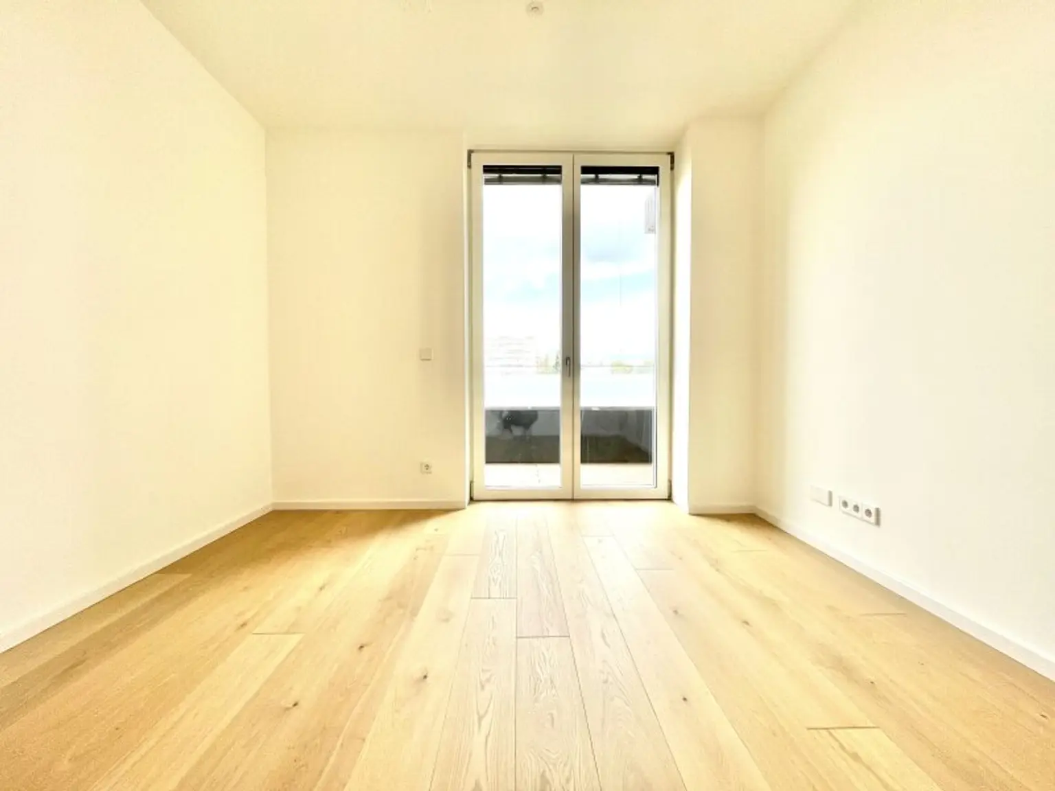 ***Grünblick im Viertel Zwei – Exklusives Wohnen über den Dächern Wiens - Infinity Rooftop-Pool - Panoramasauna - Fitnessbereich***