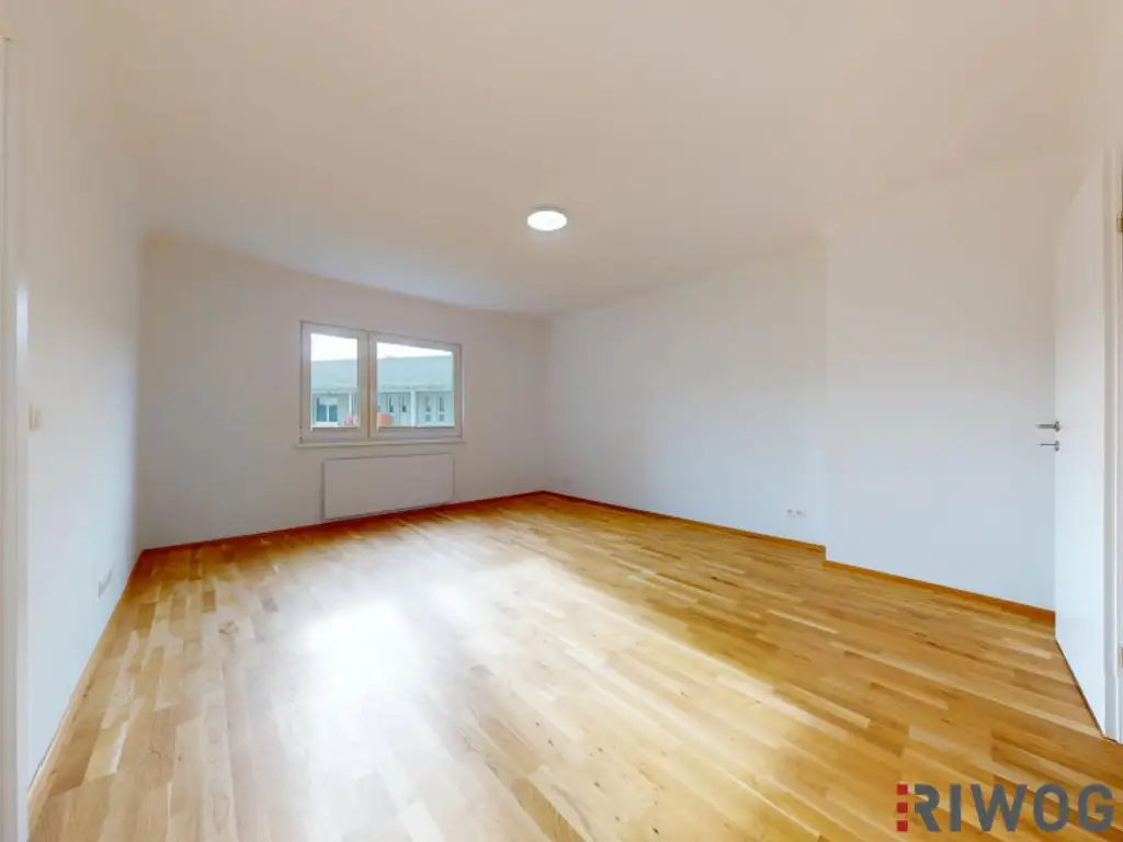 ERSTBEZUG nach Sanierung I 3-Zimmer Wohnung I Schöner Gemeinschaftsgarten I inkl. Tischler Küche mit Siemens Geräten