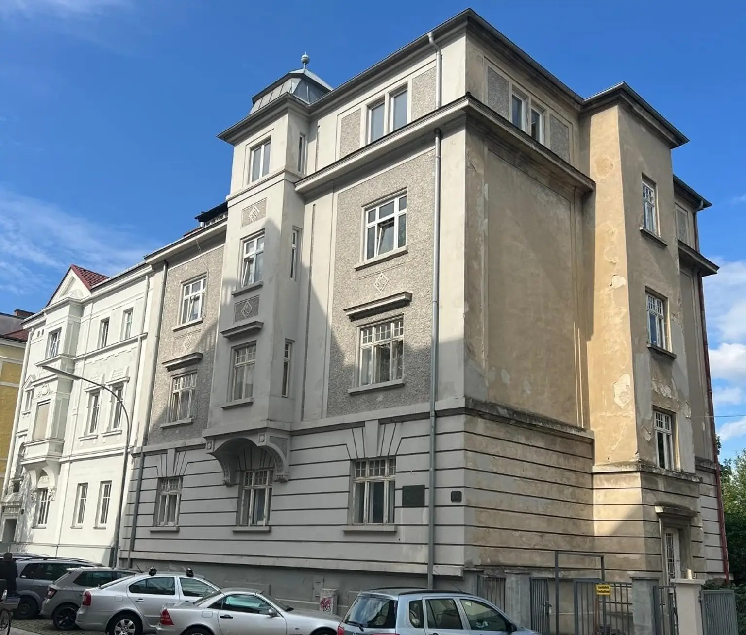 [06647] Stilvolles Zinshaus in Stadtparknähe