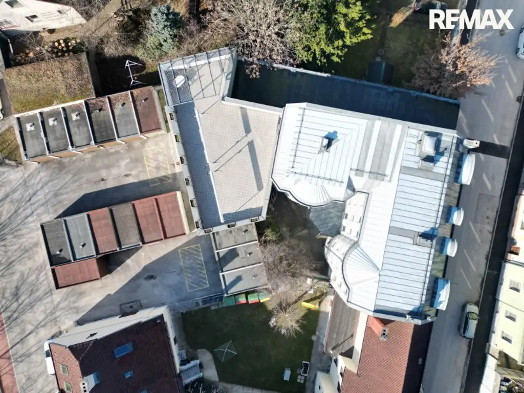 Ehemaliges Seniorenheim, gewerbliche Widmung, große Dachterrasse & 16 Garagen in Wiener Neustadt – Top Chance!