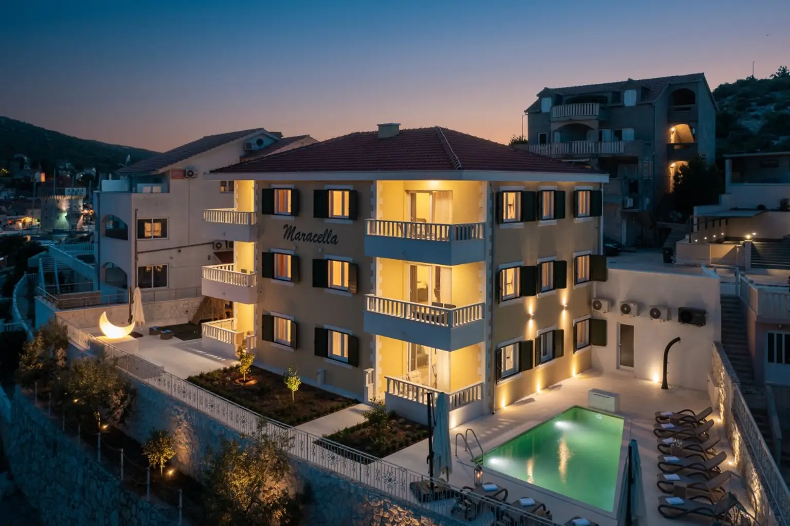 R1 | ++ APARTMENTS direkt am Meer, 1.Reihe ++ MARINA bei TROGIR | Prima Service Immobilien