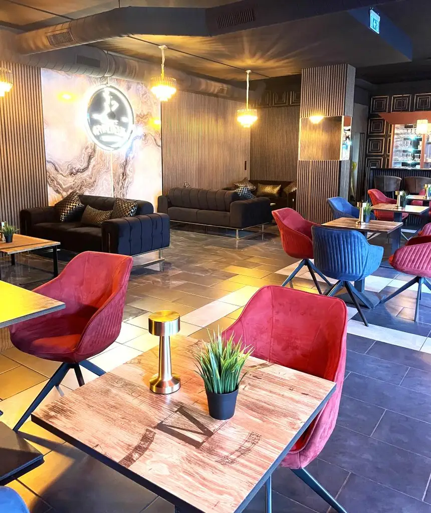 Schlüsselfertige Bar & Shisha Paradies
