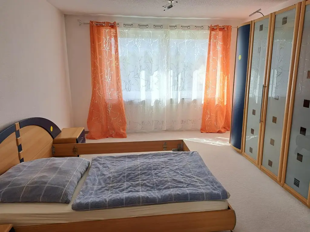 Sanierungsbedürftiges Einfamilienhaus in ruhiger Lage