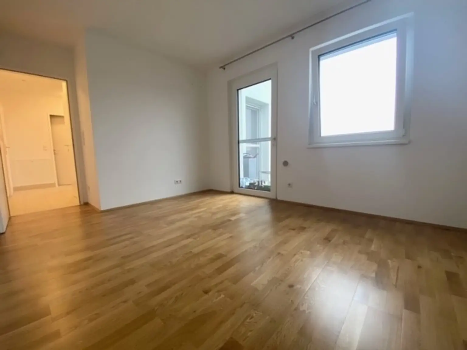 8 | NEU in GERASDORF ++ MODERNE ZWEI Zimmer mit TERRASSE | Prima Service Immobilien