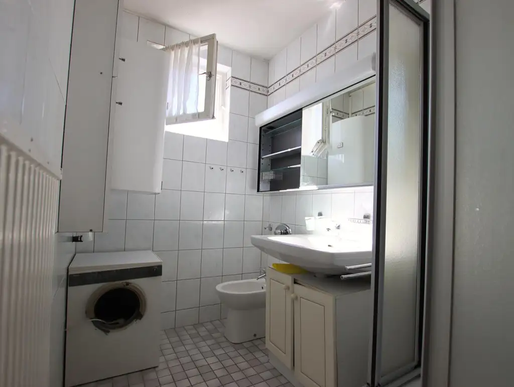 NEUER PREIS! 3 Zimmer Wohnung im Stadtzentrum mit Potential zu kaufen!