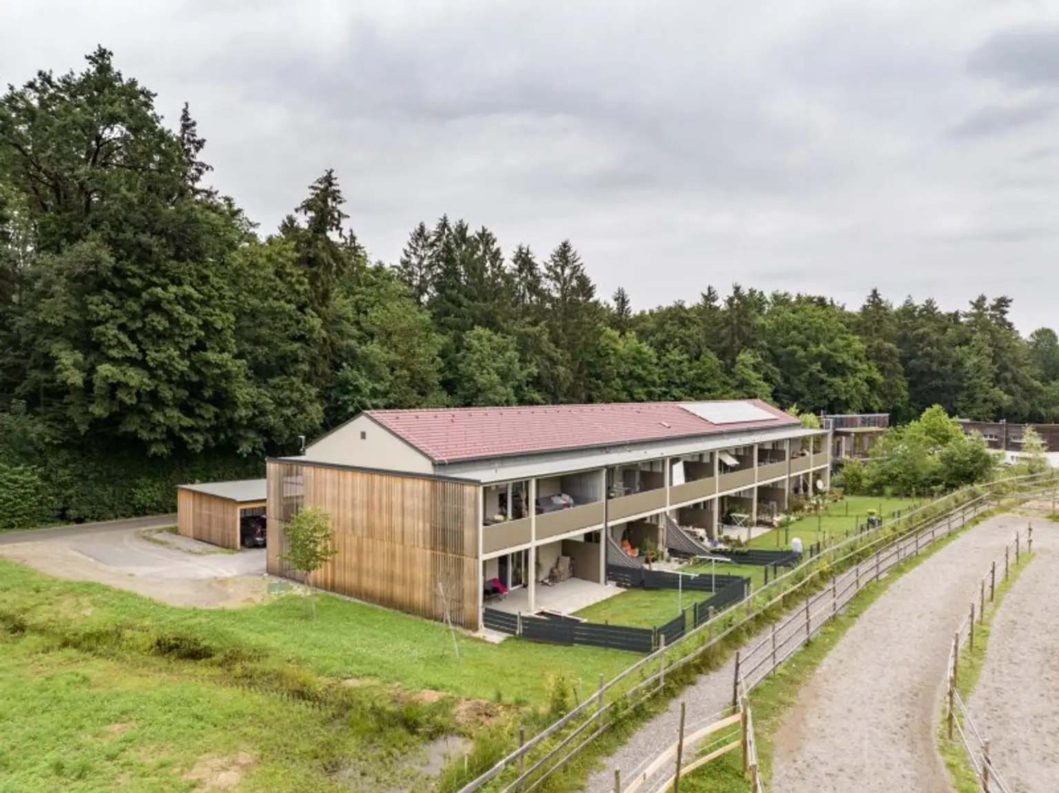 Neuwertige 4-Zimmer-DG-Wohnung in Lannach mit großem Balkon und Blick ins Grüne