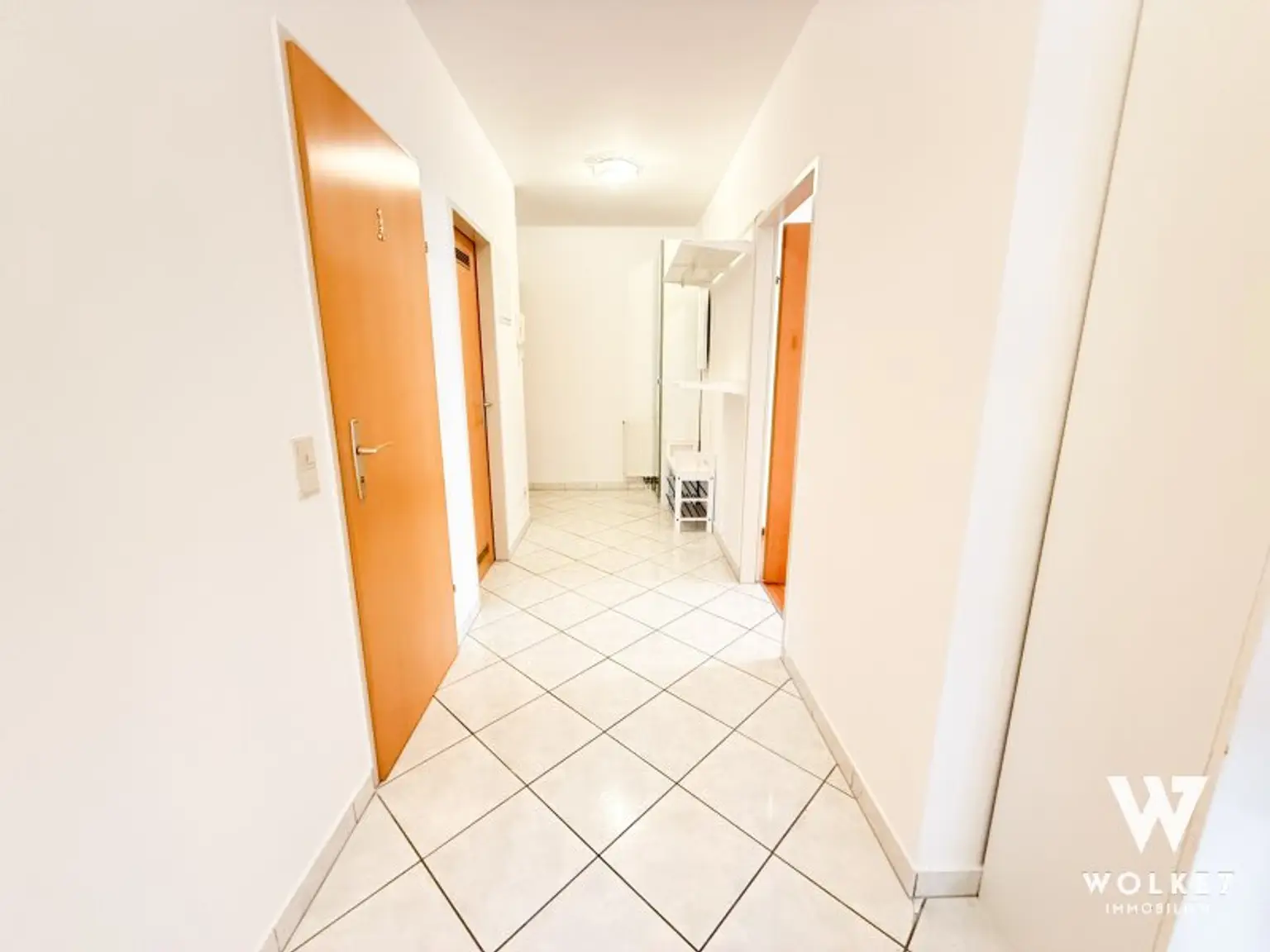 Helle 3-Zimmer-Wohnung mit Tiefgarage in Wiener Neudorf