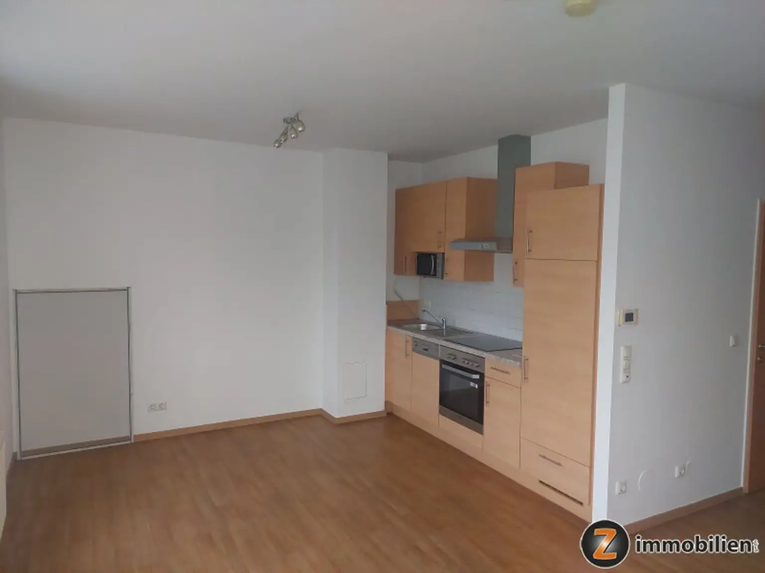 Jennersdorf: Gepflegte Wohnung, Ruhelage