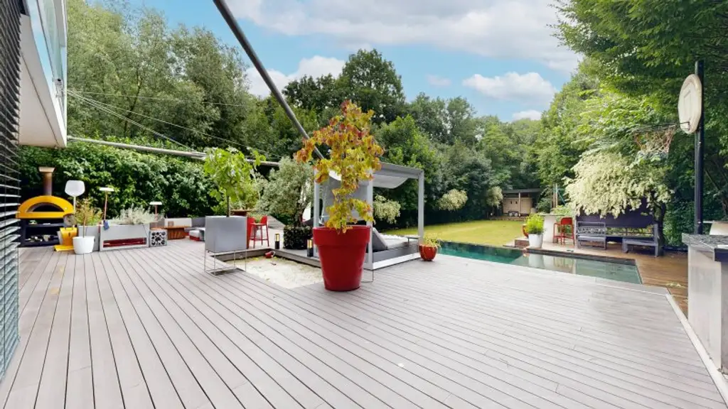 Luxusvilla mit Infinitypool in absoluter Ruhelage in Hinterbrühl – Exklusives Anwesen mit Top-Ausstattung
