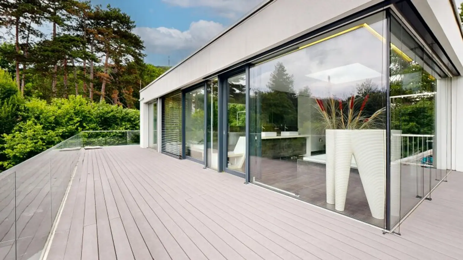 Luxusvilla mit Infinitypool in absoluter Ruhelage in Hinterbrühl – Exklusives Anwesen mit Top-Ausstattung