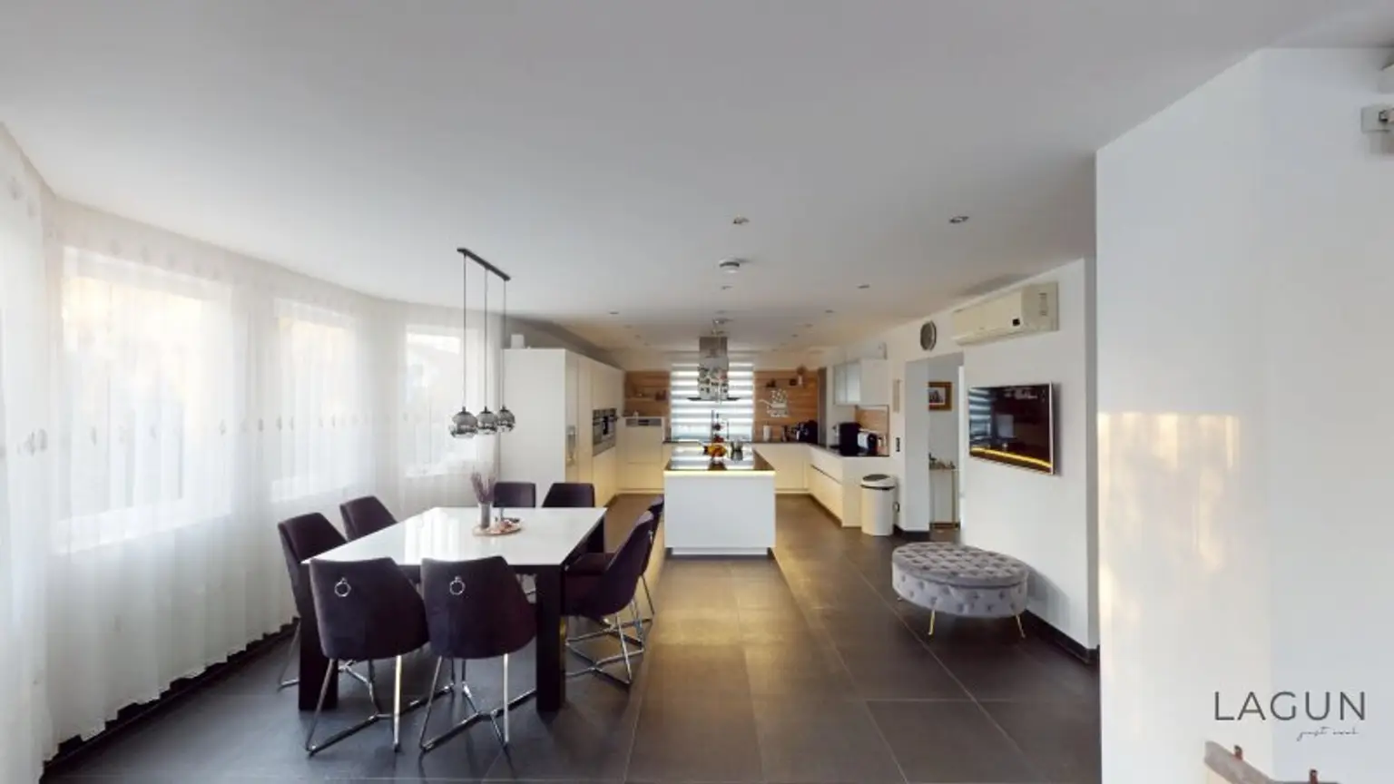 Hochwertiges Luxus-Einfamilienhaus in Maria-Lanzendorf