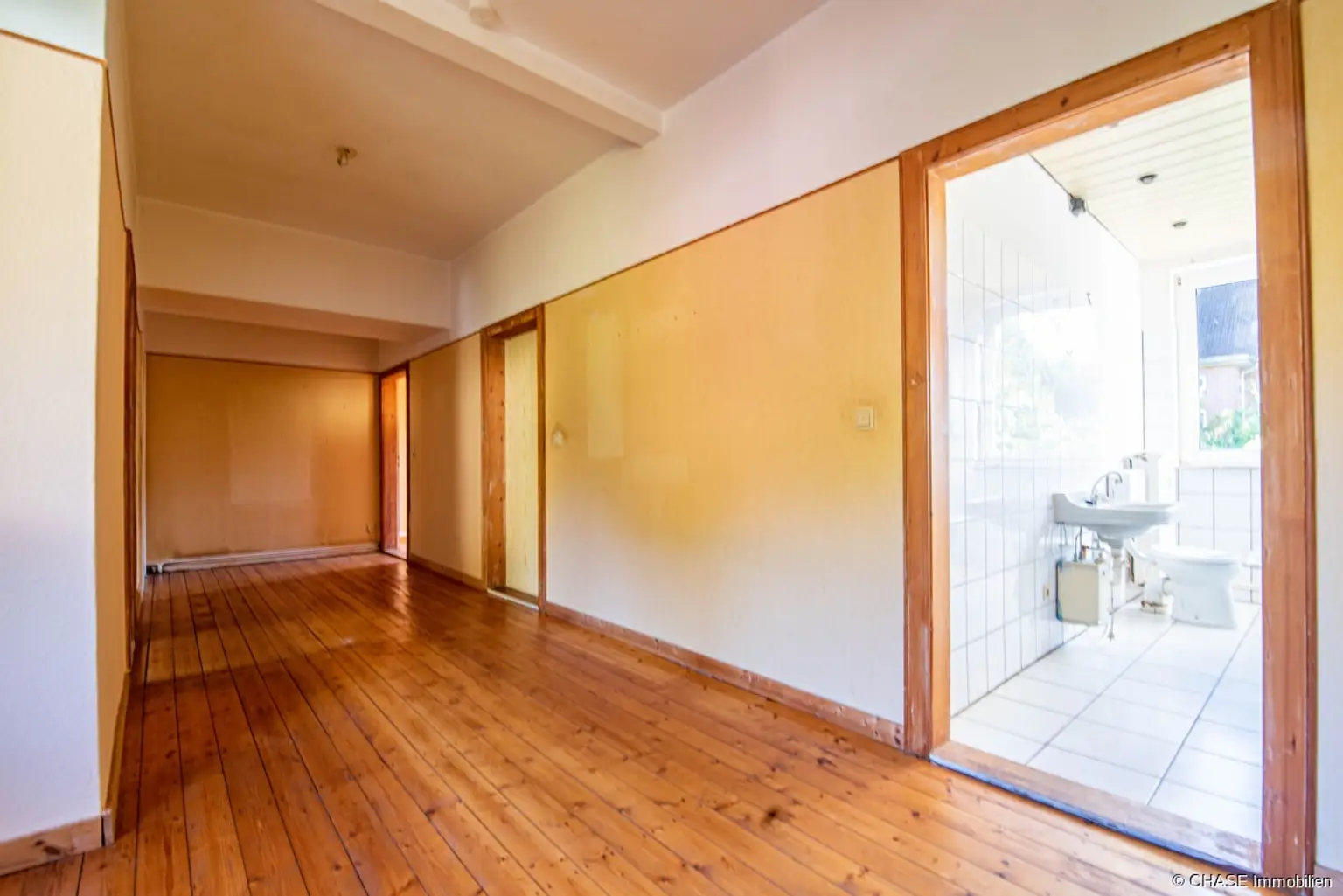 Rechtes Gebäude - OG Flur 2