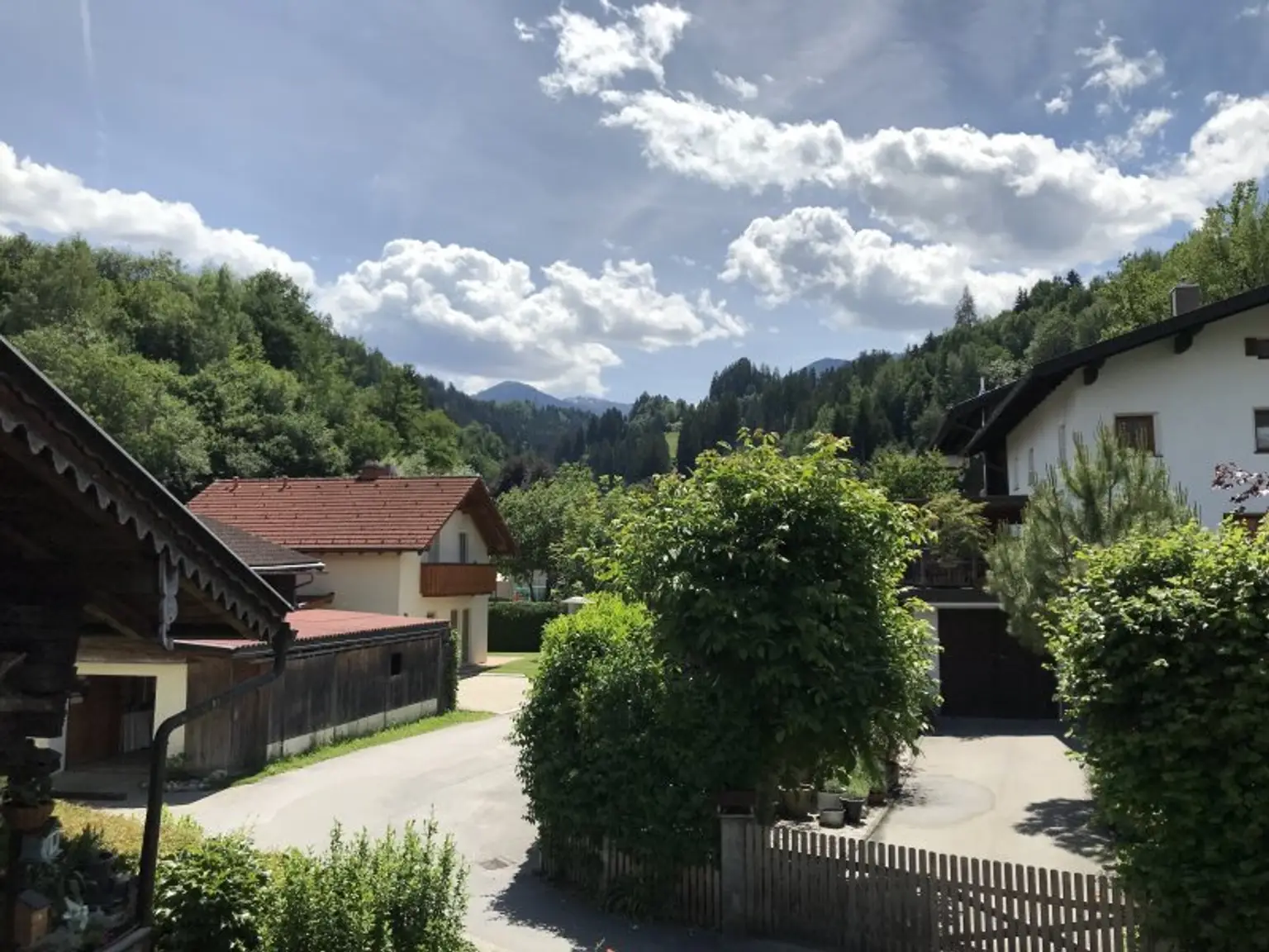 Sanierungsbedürftiges Wohnhaus in bester Wohnlage von Kolsass