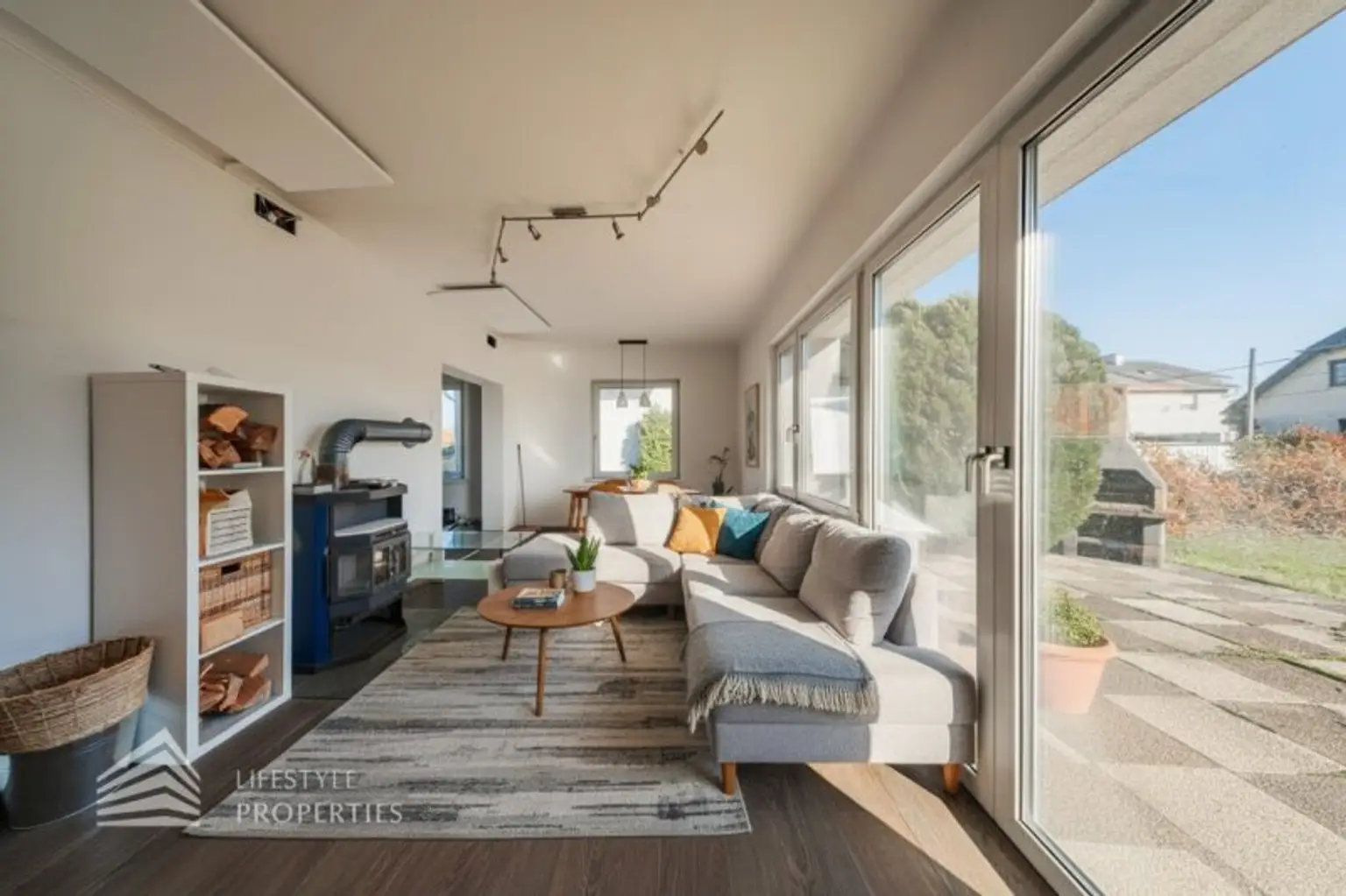 Großzügiges Familienrefugium in absoluter Ruhelage – charmantes Wohnhaus auf 1.000 m² Traumgrundstück in 1220 Wien