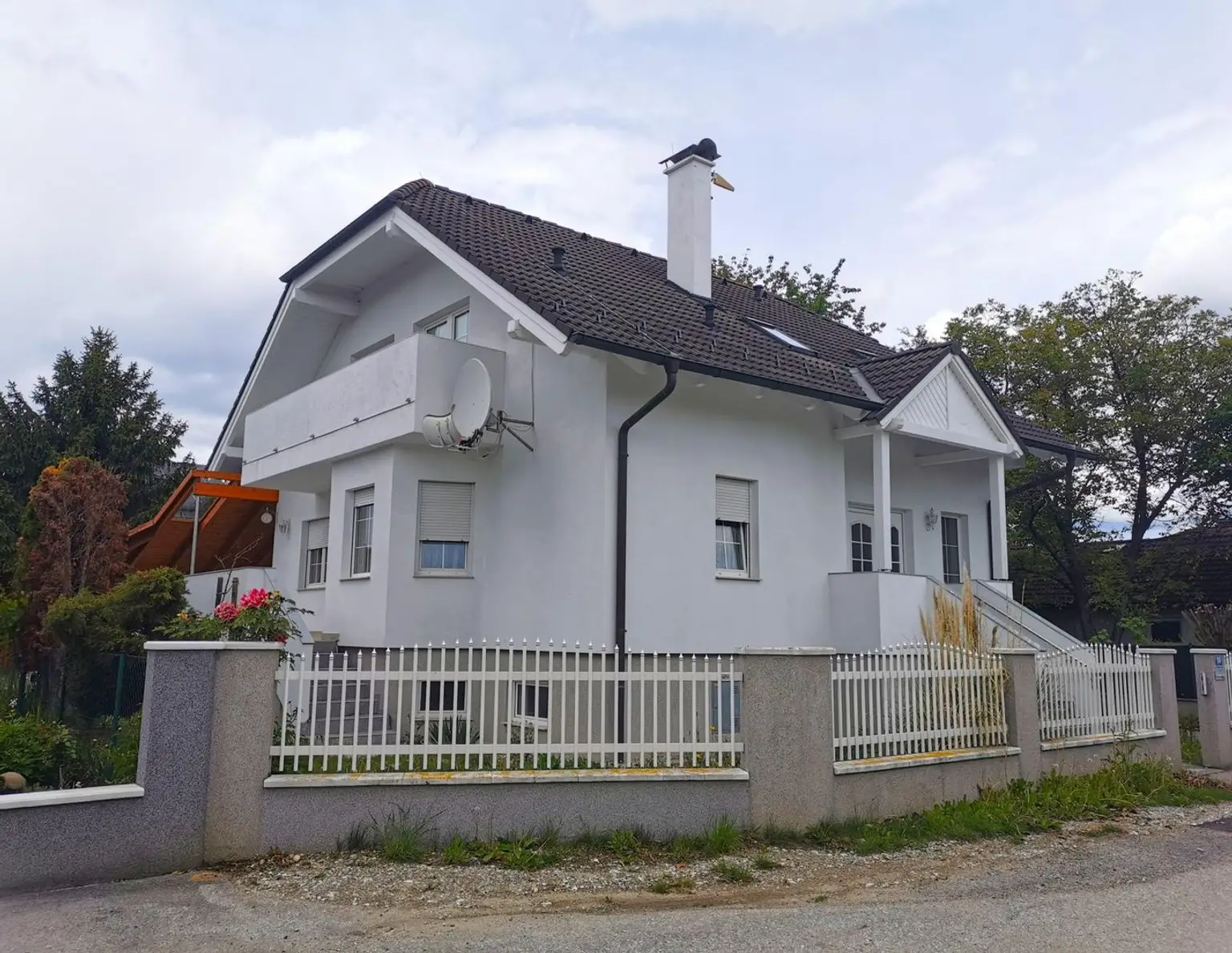 Einfamilienhaus mit Pool