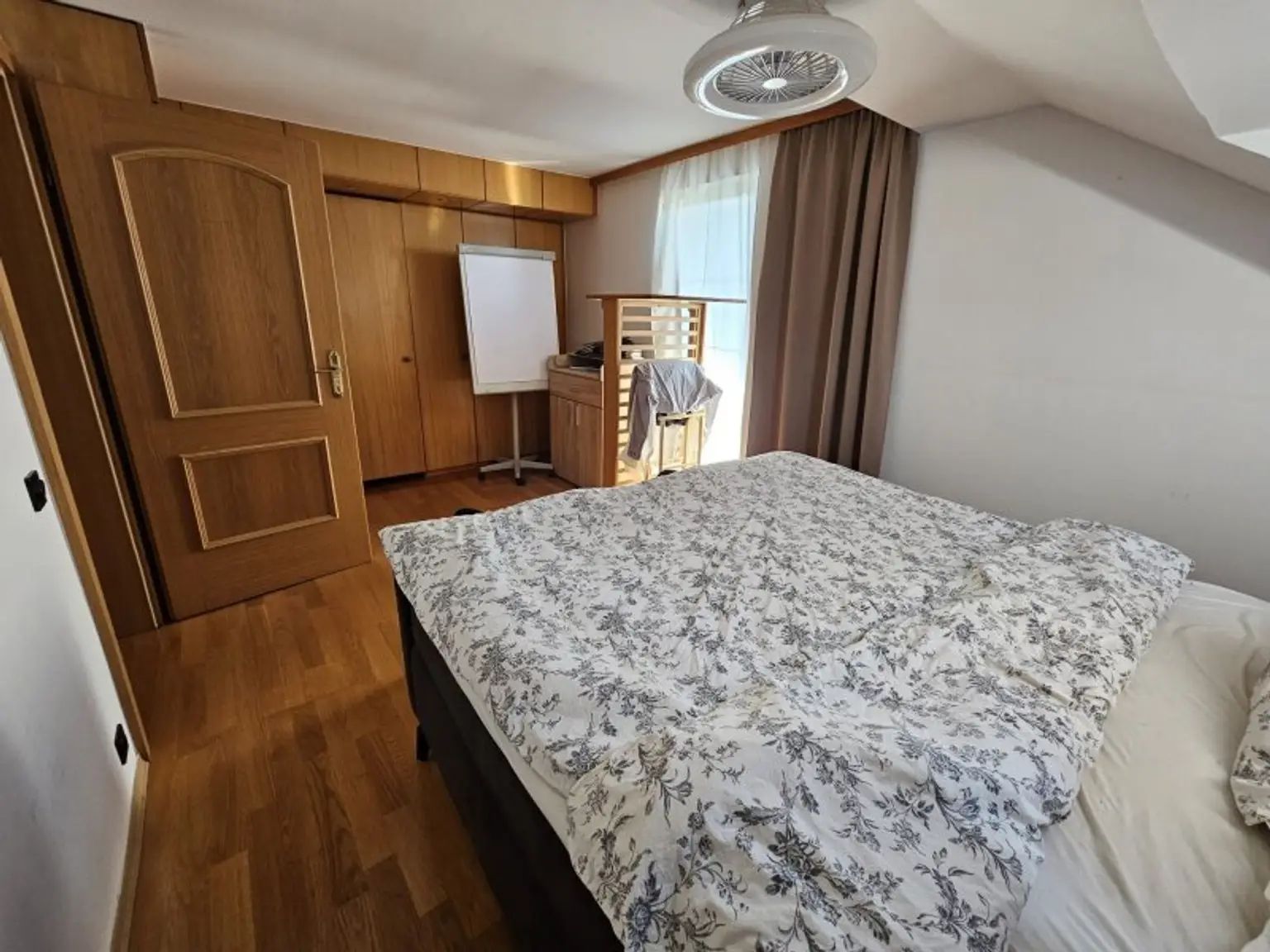 Einfamilienhaus mit Sauna uvm. auf Pachtgrundstück (verlängerbar) in Steinbrunn mit Zugang zum Badeteich!