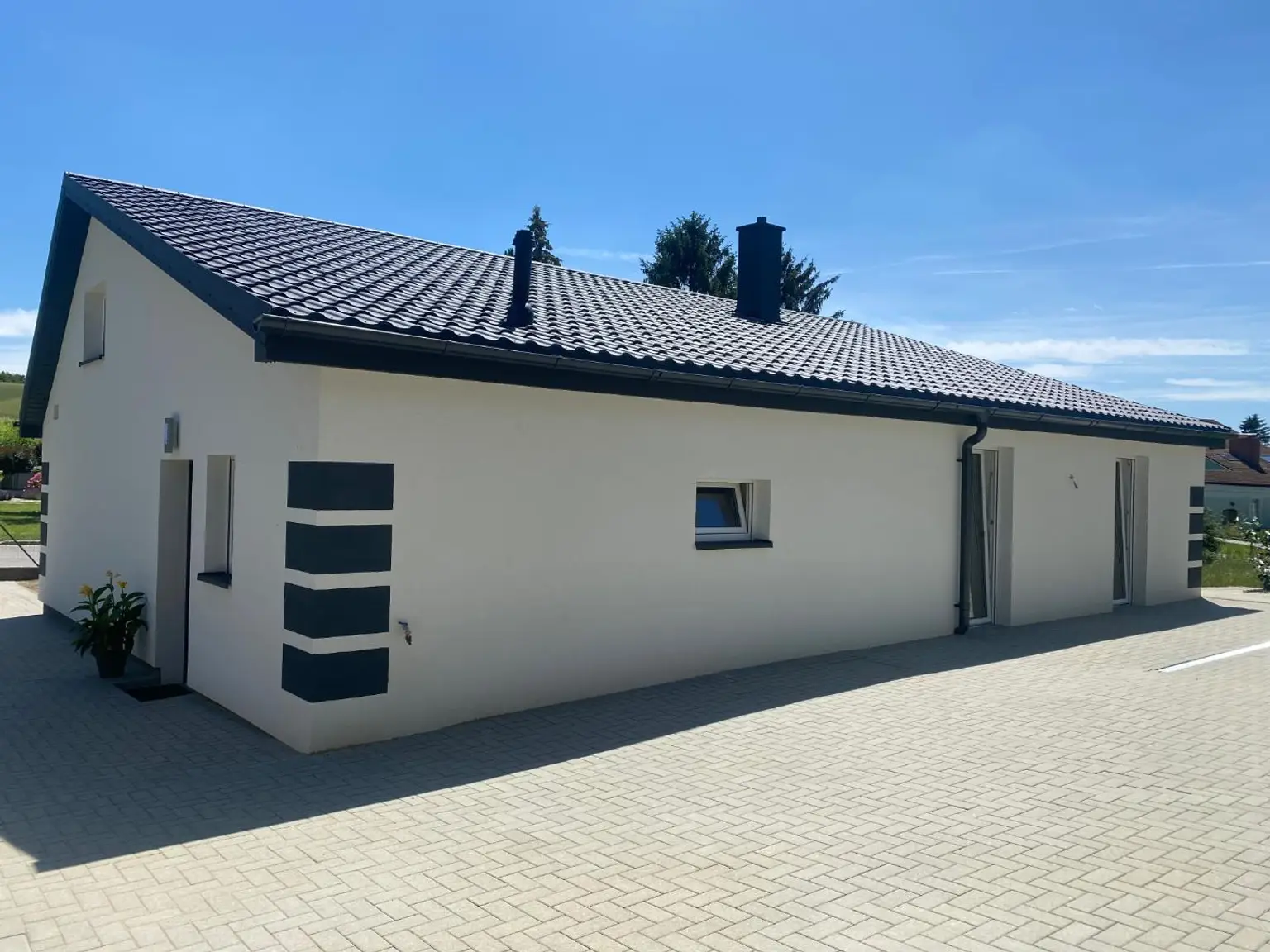 Hübsches Landhaus mit wunderbarem Garten zu vermieten!