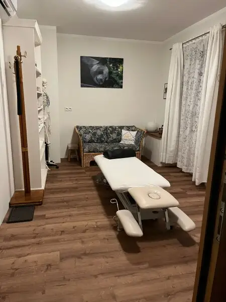 +Einzigartiges Einfamilienhaus mit Nebengebäude in Enzesfeld-Lindabrunn+